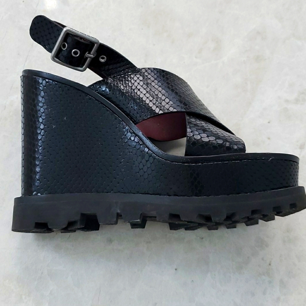 Never wear it . New Marc Jacobs sandals